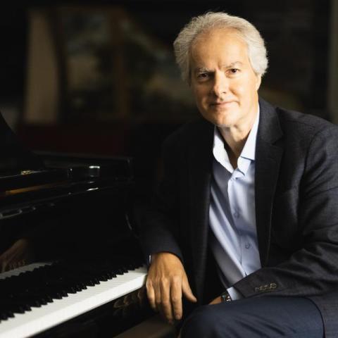 Eugene Albulescu Headshot